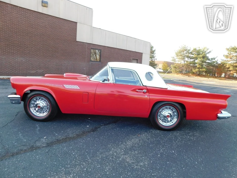 1957 Ford Thunderbird 1st Gen - Image 10 of 12