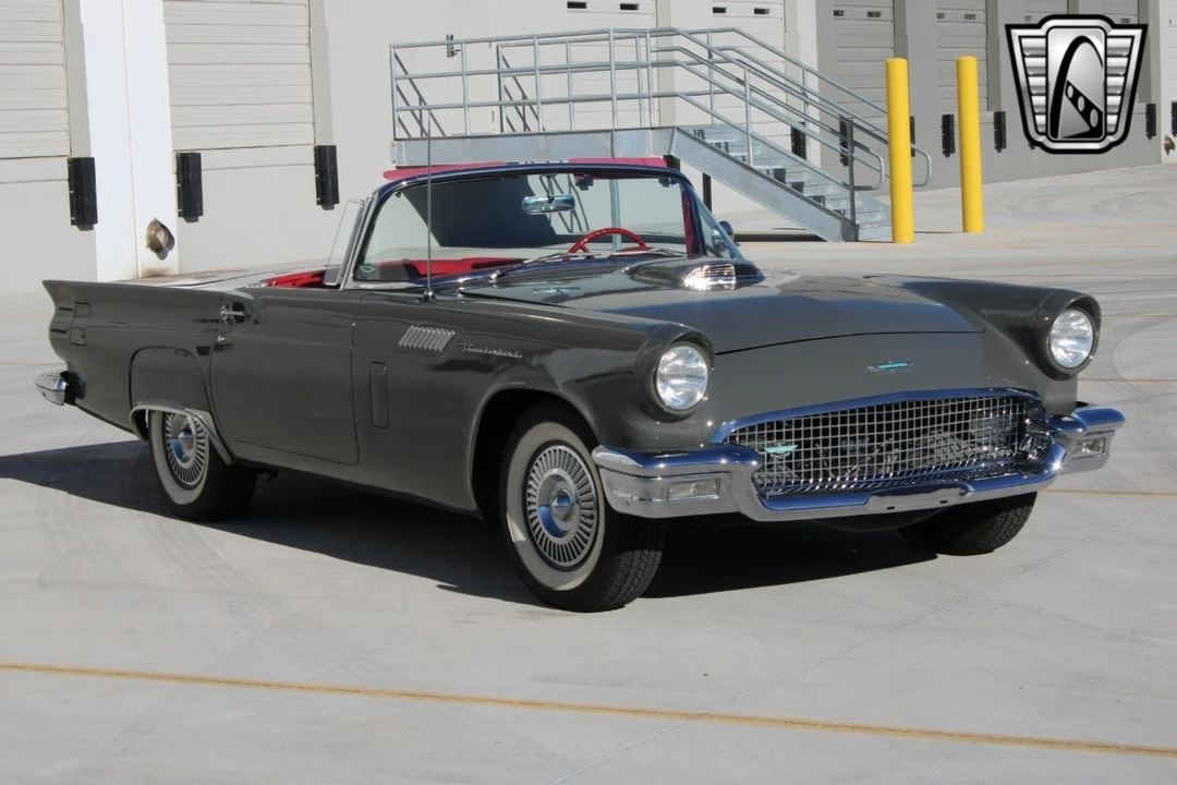 1957 Ford Thunderbird 1st Gen - Image 5 of 12