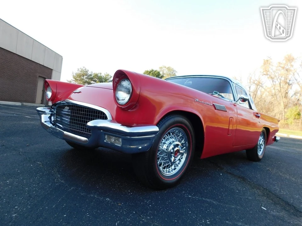 1957 Ford Thunderbird 1st Gen - Image 5 of 12