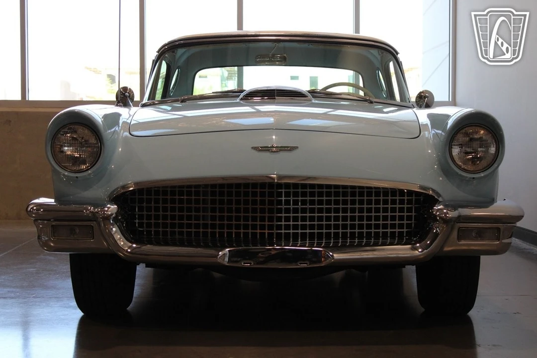 1957 Ford Thunderbird 1st Gen - Image 17 of 21