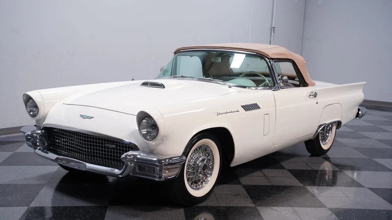 1957 Ford Thunderbird 1st Gen - Image 6 of 12