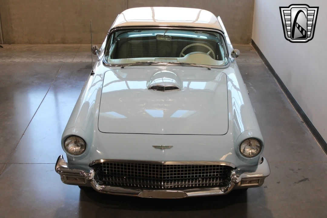1957 Ford Thunderbird 1st Gen - Image 9 of 12