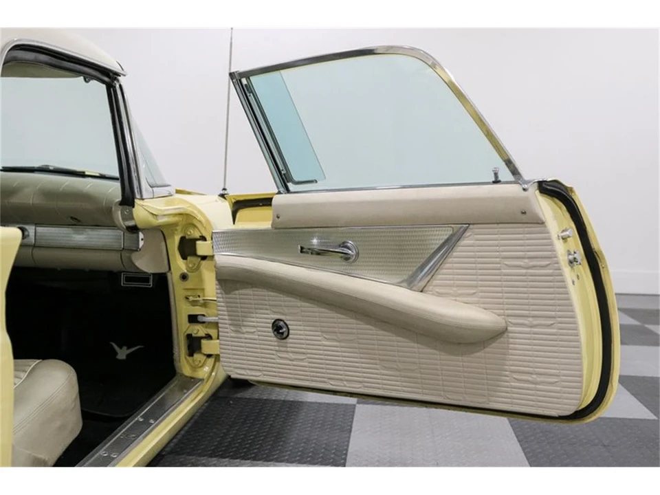 1957 Ford Thunderbird 1st Gen - Image 17 of 29