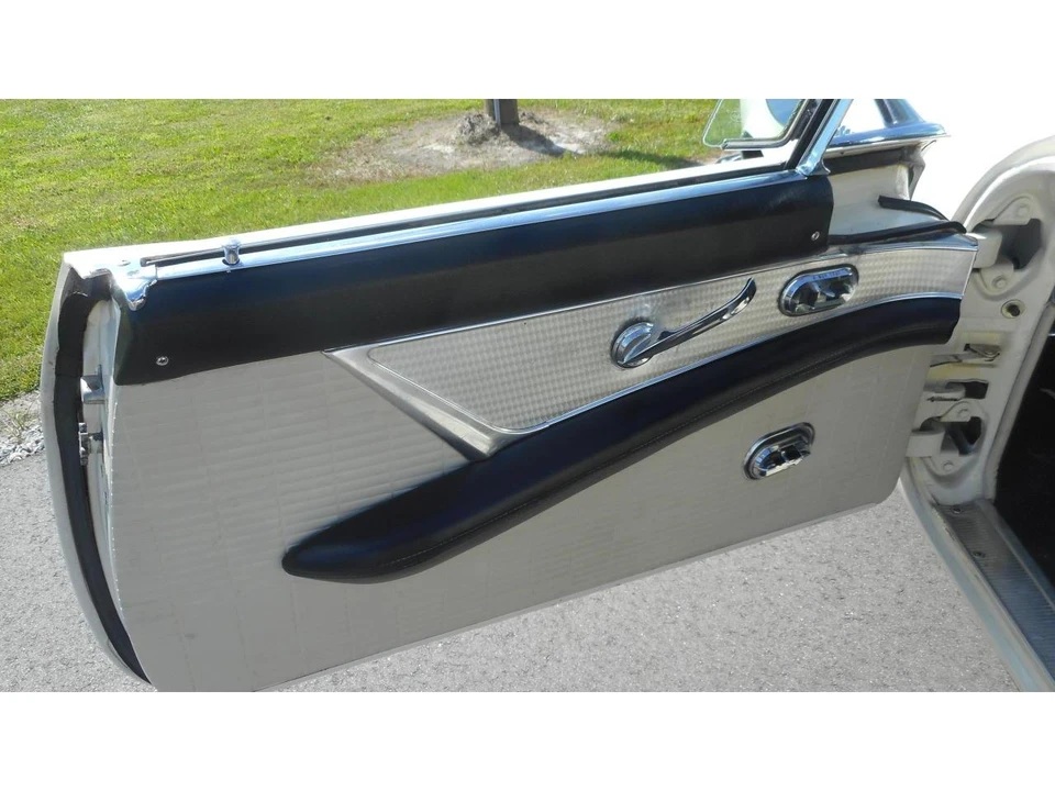 1957 Ford Thunderbird 1st Gen - Image 10 of 11