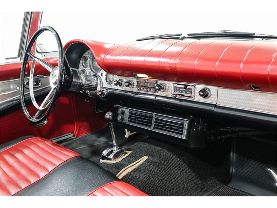 1957 Ford Thunderbird 1st Gen - Image 27 of 31