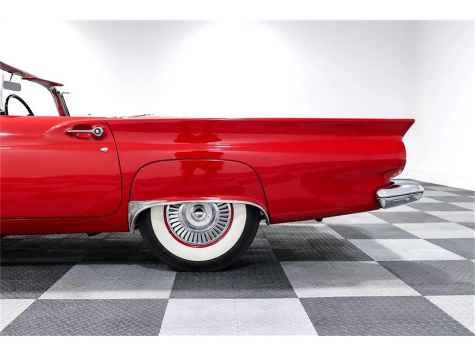 1957 Ford Thunderbird 1st Gen - Image 18 of 31