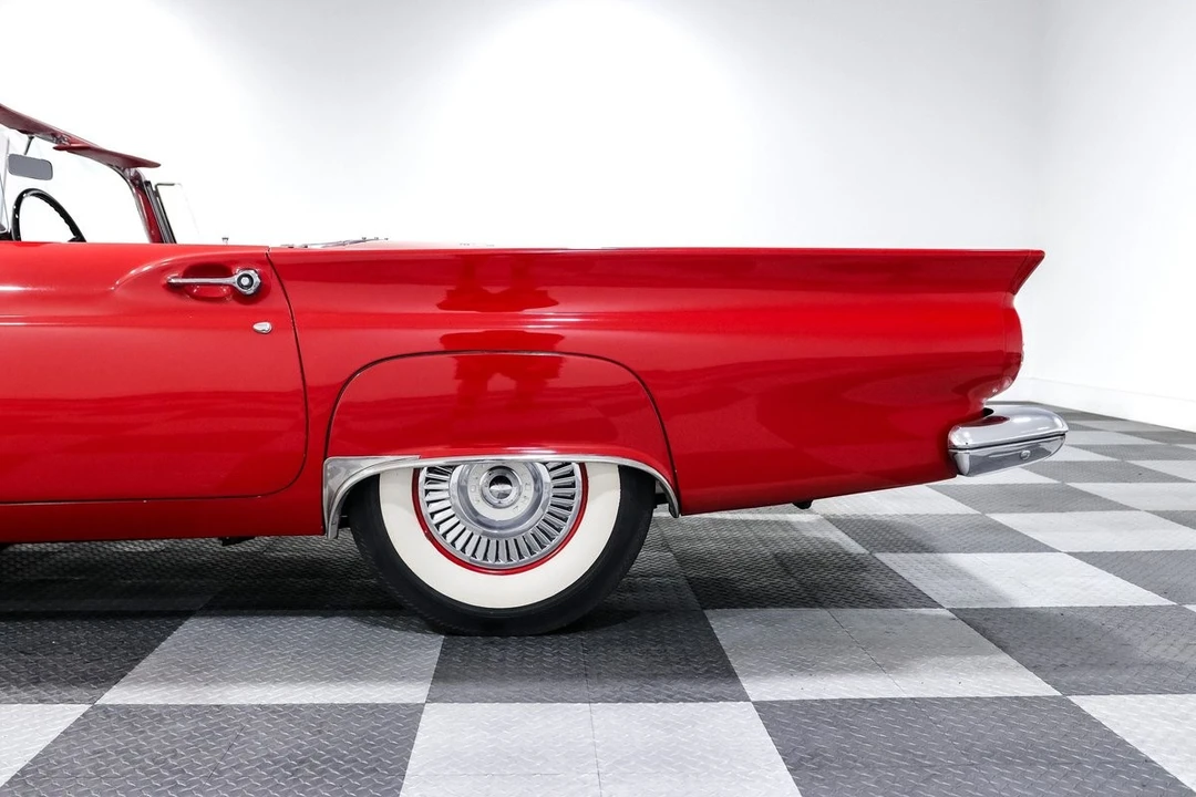 1957 Ford Thunderbird 1st Gen - Image 18 of 31