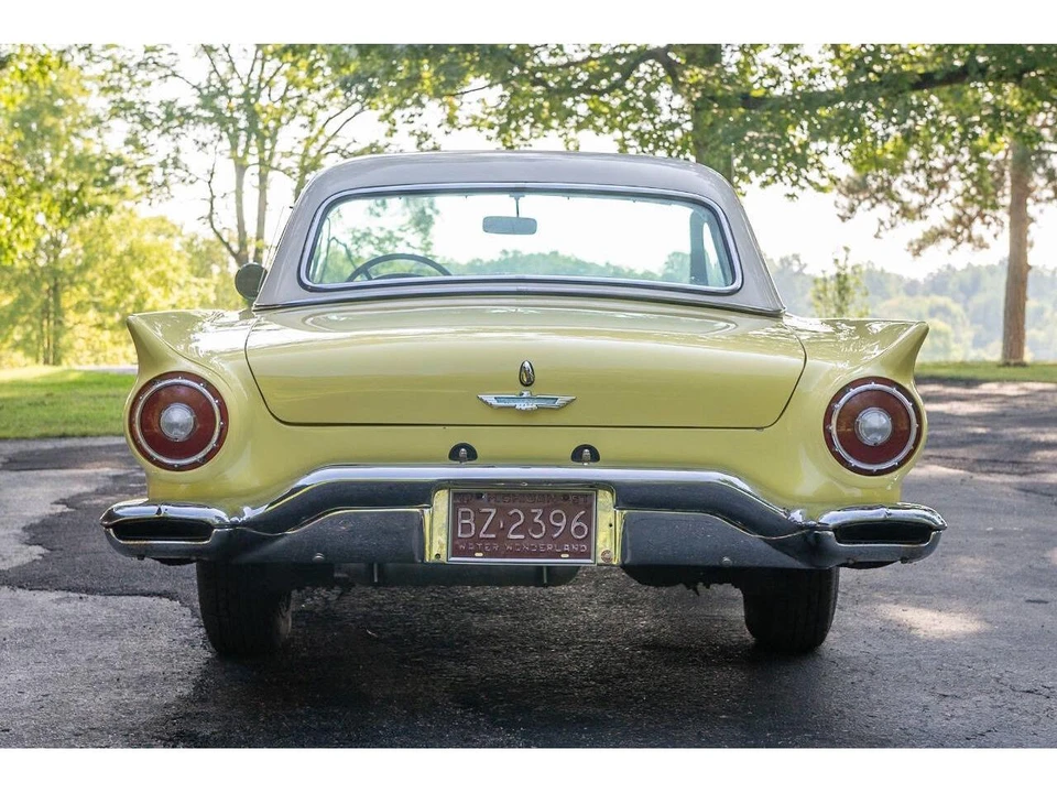 1957 Ford Thunderbird 1st Gen - Image 21 of 31
