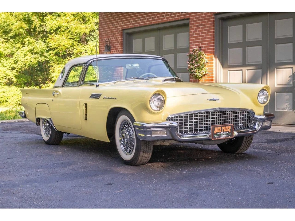 1957 Ford Thunderbird 1st Gen - Image 26 of 31