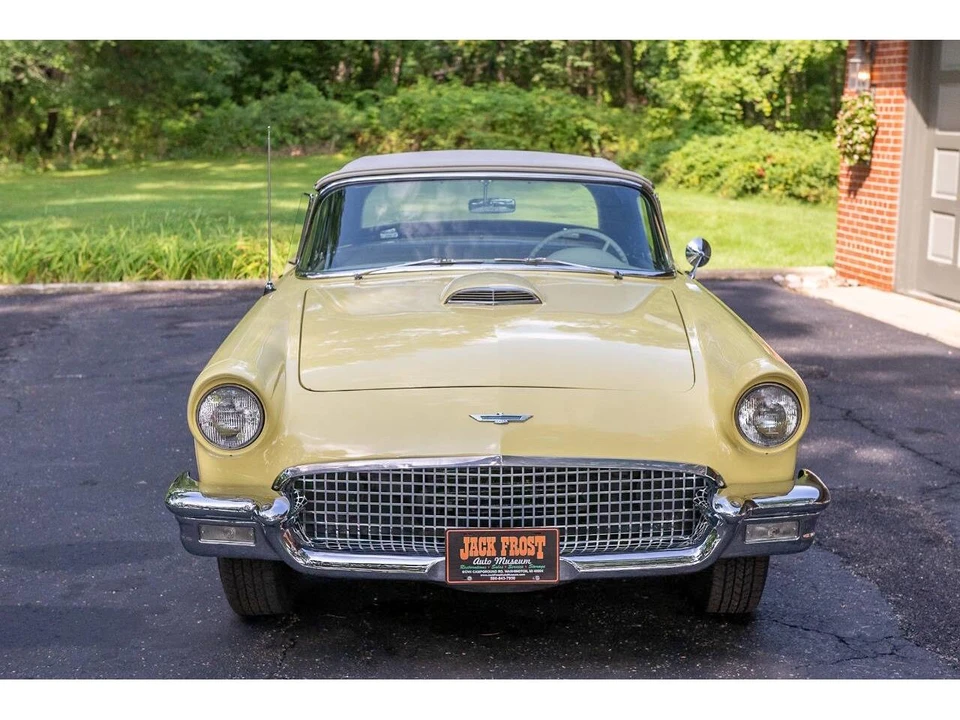 1957 Ford Thunderbird 1st Gen - Image 17 of 31