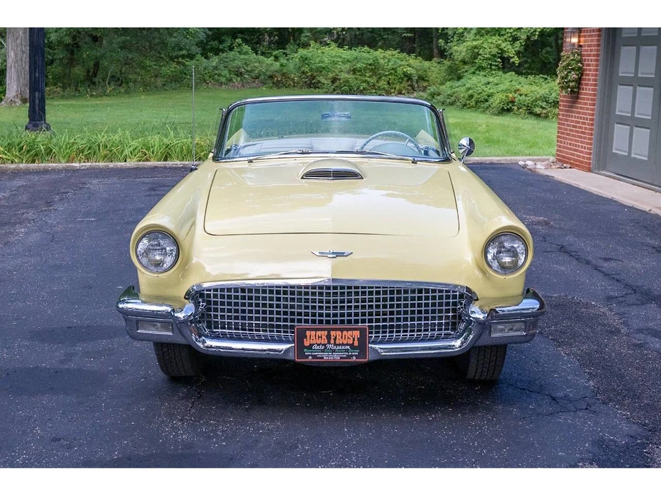 1957 Ford Thunderbird 1st Gen - Image 8 of 31