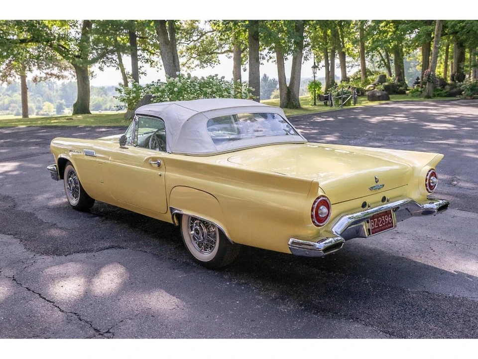 1957 Ford Thunderbird 1st Gen - Image 14 of 31