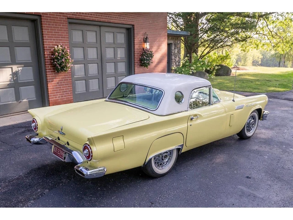 1957 Ford Thunderbird 1st Gen - Image 29 of 31