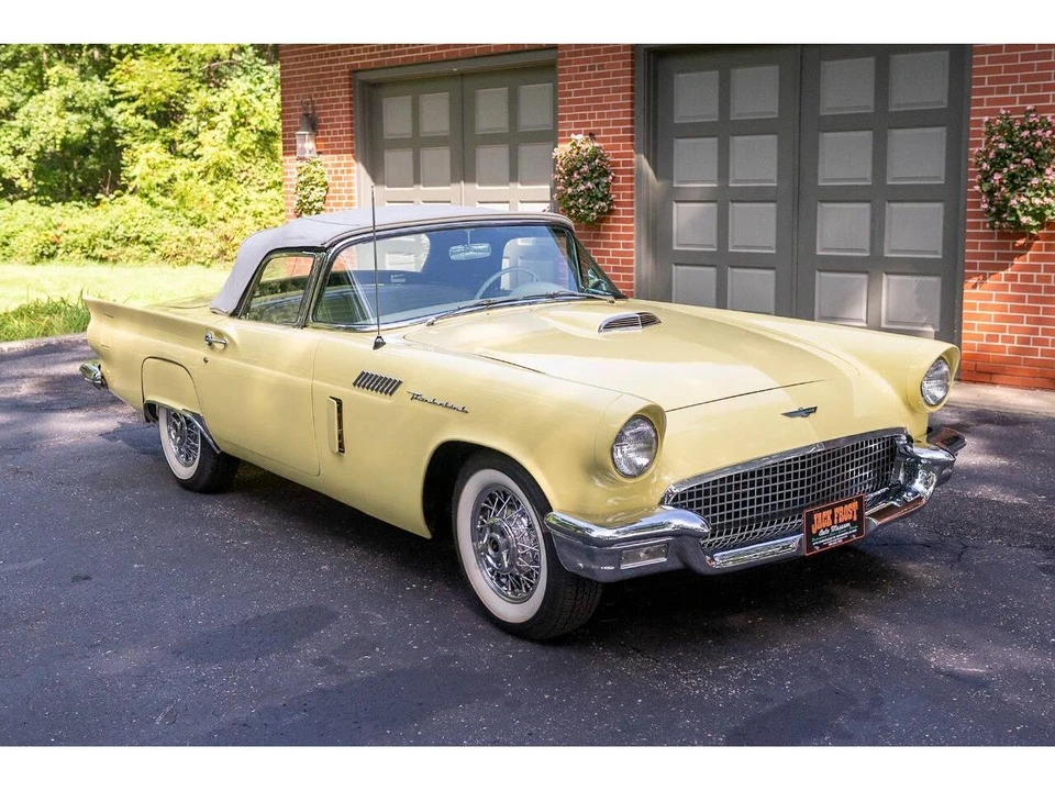1957 Ford Thunderbird 1st Gen - Image 10 of 31