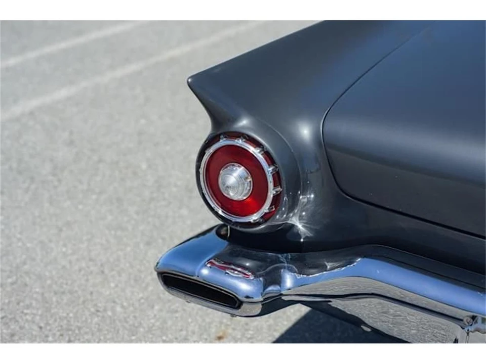 1957 Ford Thunderbird 1st Gen - Image 21 of 31