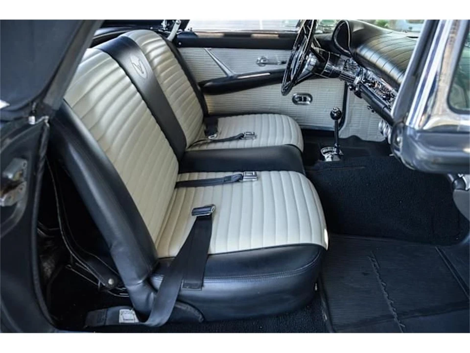 1957 Ford Thunderbird 1st Gen - Image 24 of 31