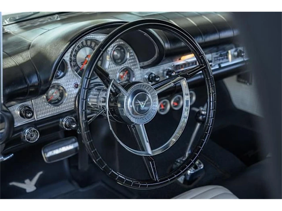 1957 Ford Thunderbird 1st Gen - Image 26 of 31