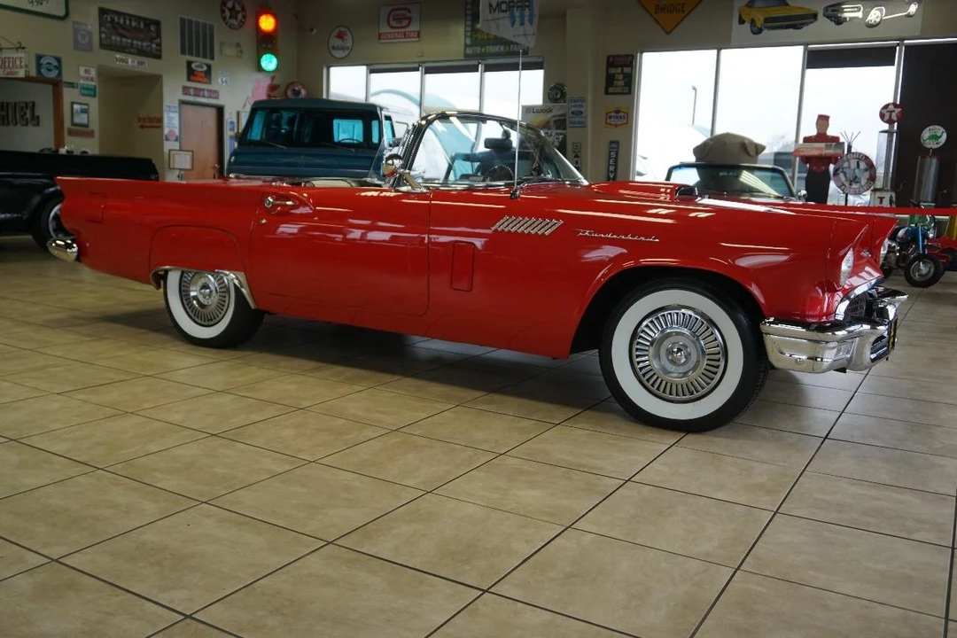 1957 Ford Thunderbird 1st Gen - Image 10 of 31
