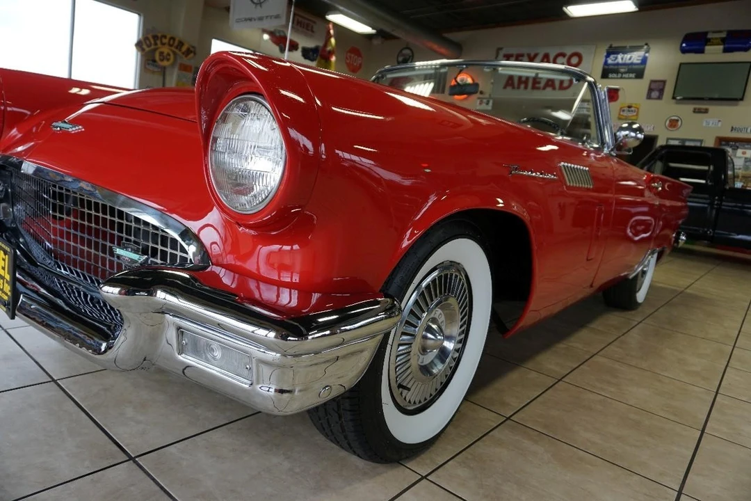 1957 Ford Thunderbird 1st Gen - Image 16 of 21