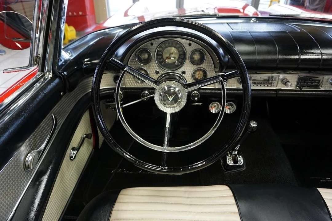 1957 Ford Thunderbird 1st Gen - Image 25 of 31