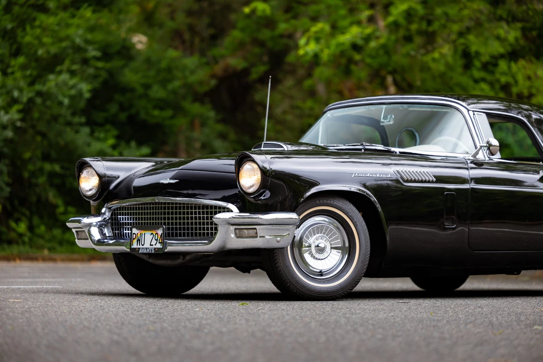 1957 Ford Thunderbird 1st Gen - Image 24 of 31