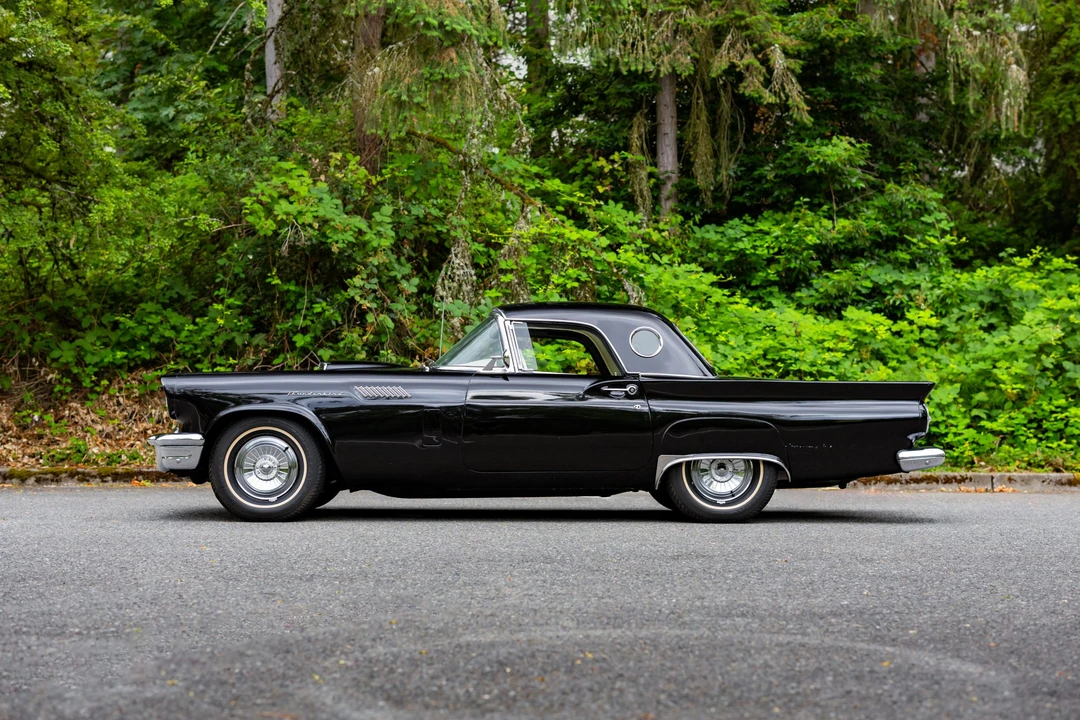 1957 Ford Thunderbird 1st Gen - Image 19 of 31