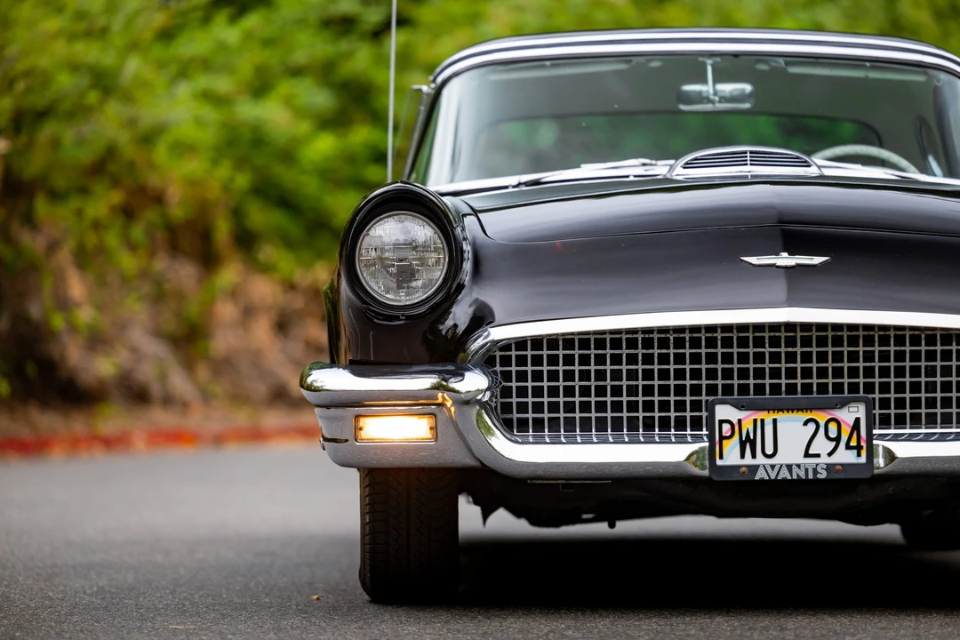 1957 Ford Thunderbird 1st Gen - Image 28 of 31