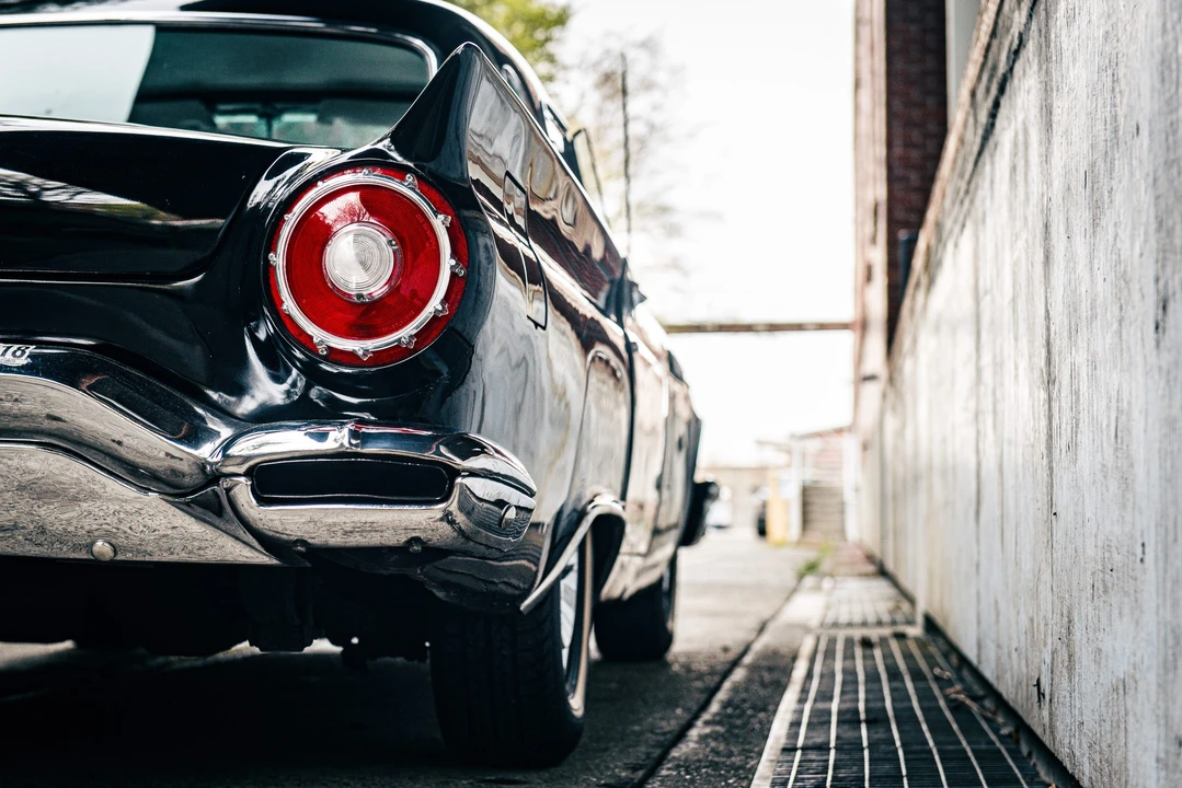 1957 Ford Thunderbird 1st Gen - Image 23 of 31