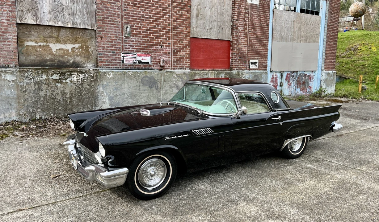 1957 Ford Thunderbird 1st Gen - Image 3 of 31