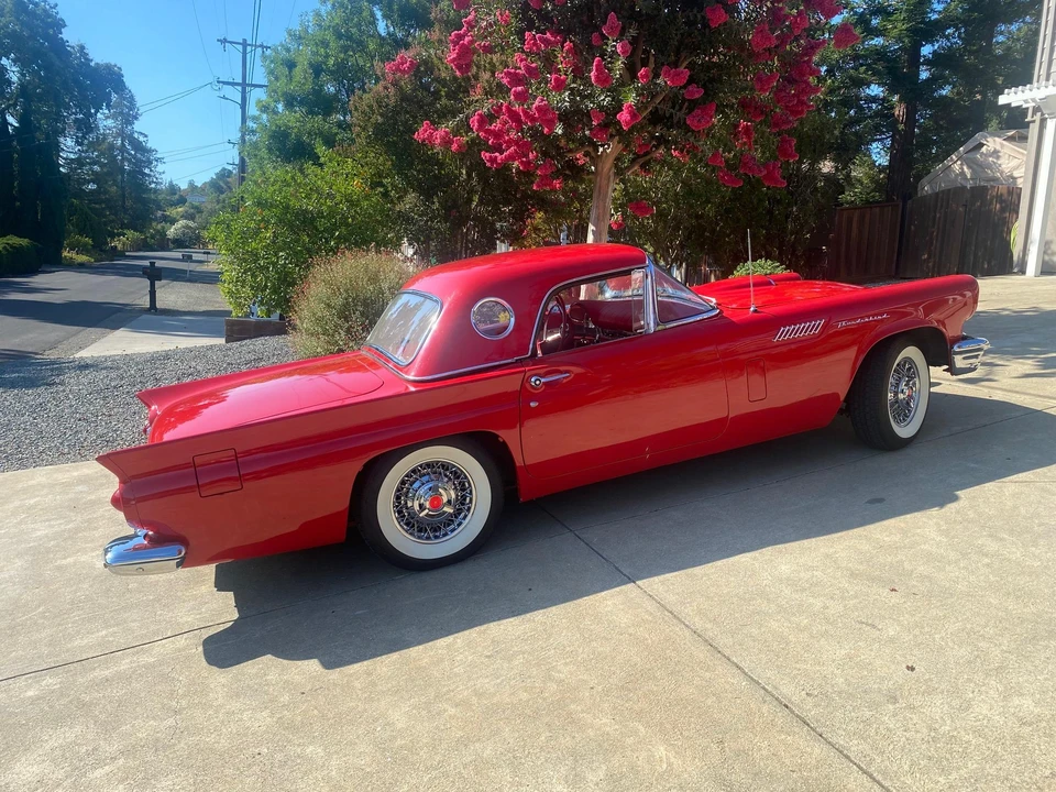 1957 Ford Thunderbird 1st Gen - Image 19 of 31