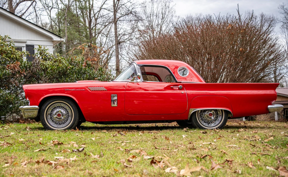 1957 Ford Thunderbird 1st Gen - Image 15 of 31