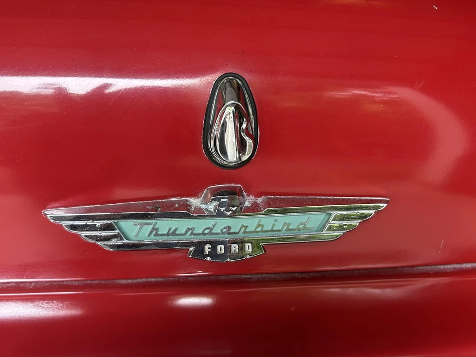 1957 Ford Thunderbird 1st Gen - Image 28 of 31