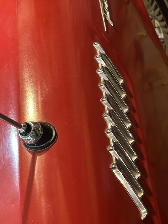 1957 Ford Thunderbird 1st Gen - Image 25 of 31