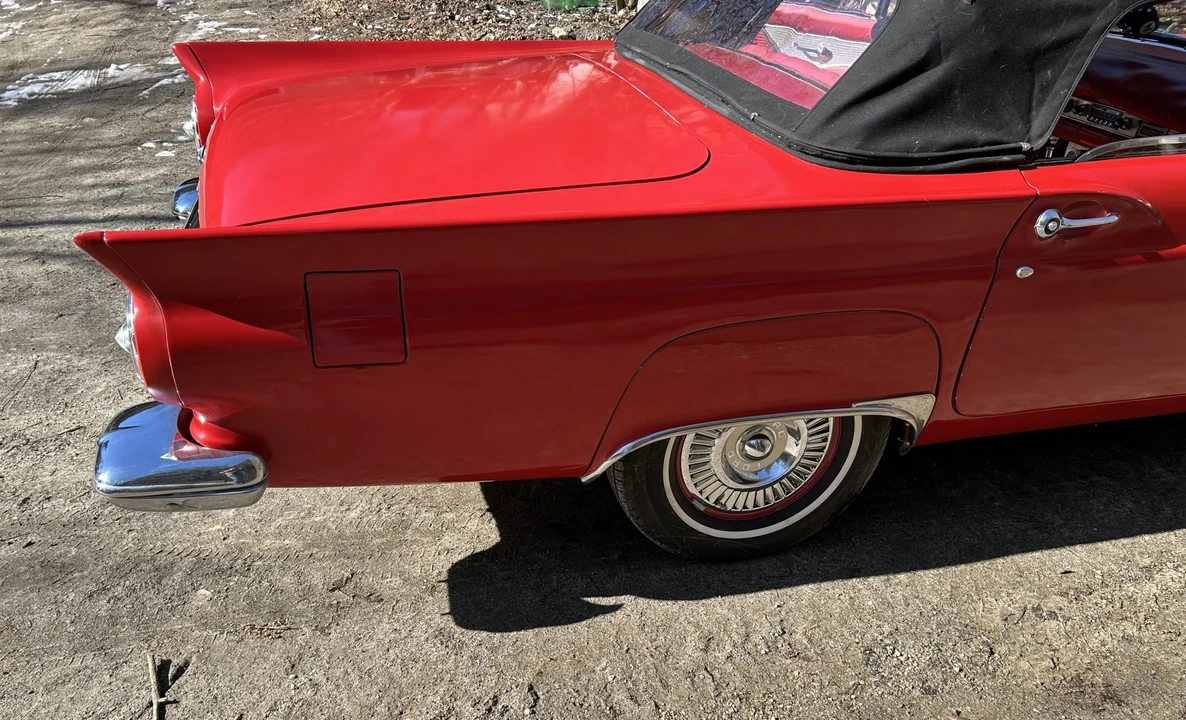 1957 Ford Thunderbird 1st Gen - Image 24 of 31