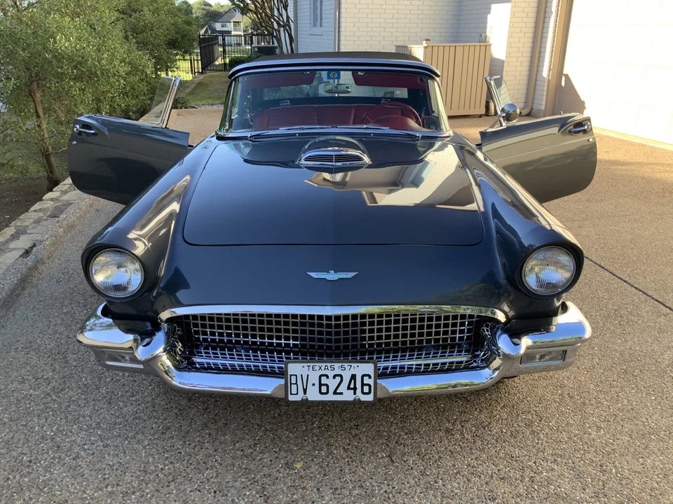 1957 Ford Thunderbird 1st Gen - Image 14 of 31