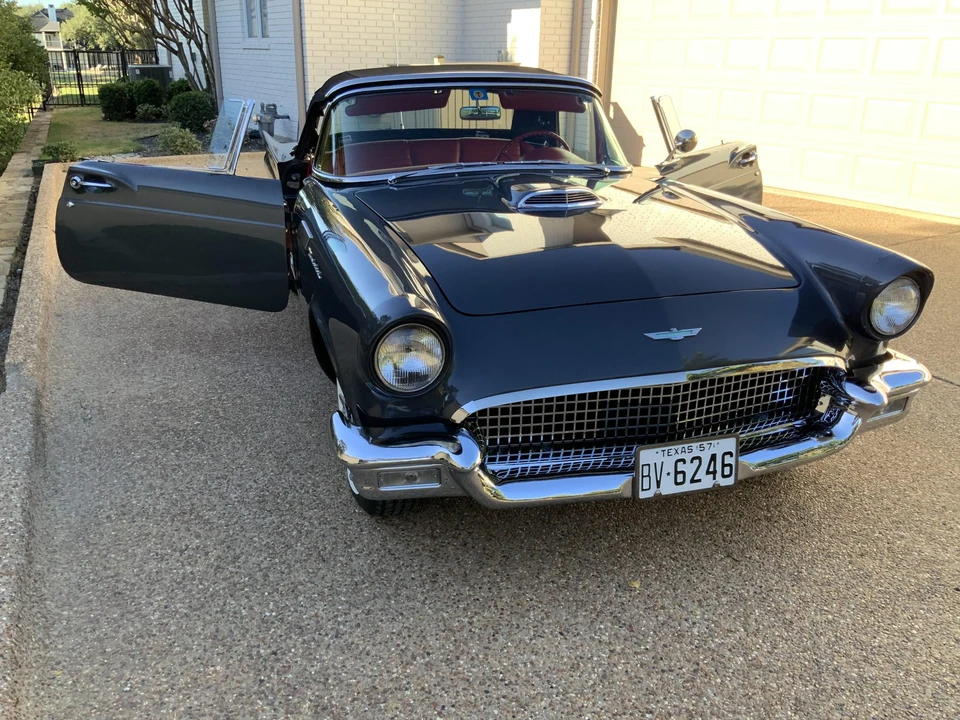 1957 Ford Thunderbird 1st Gen - Image 9 of 31