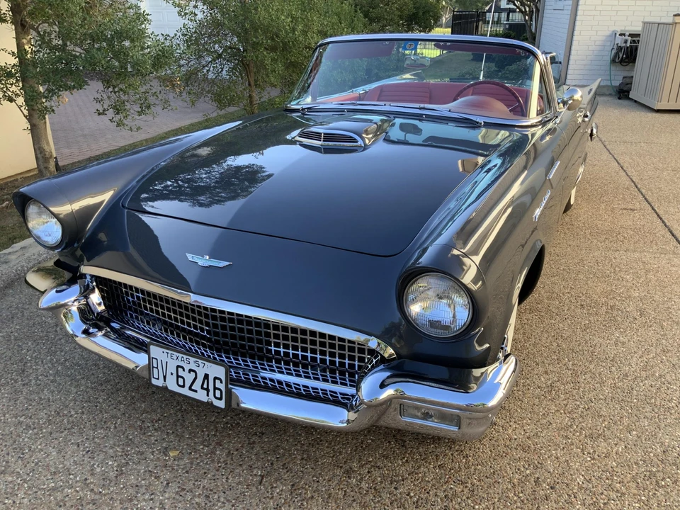 1957 Ford Thunderbird 1st Gen - Image 16 of 31
