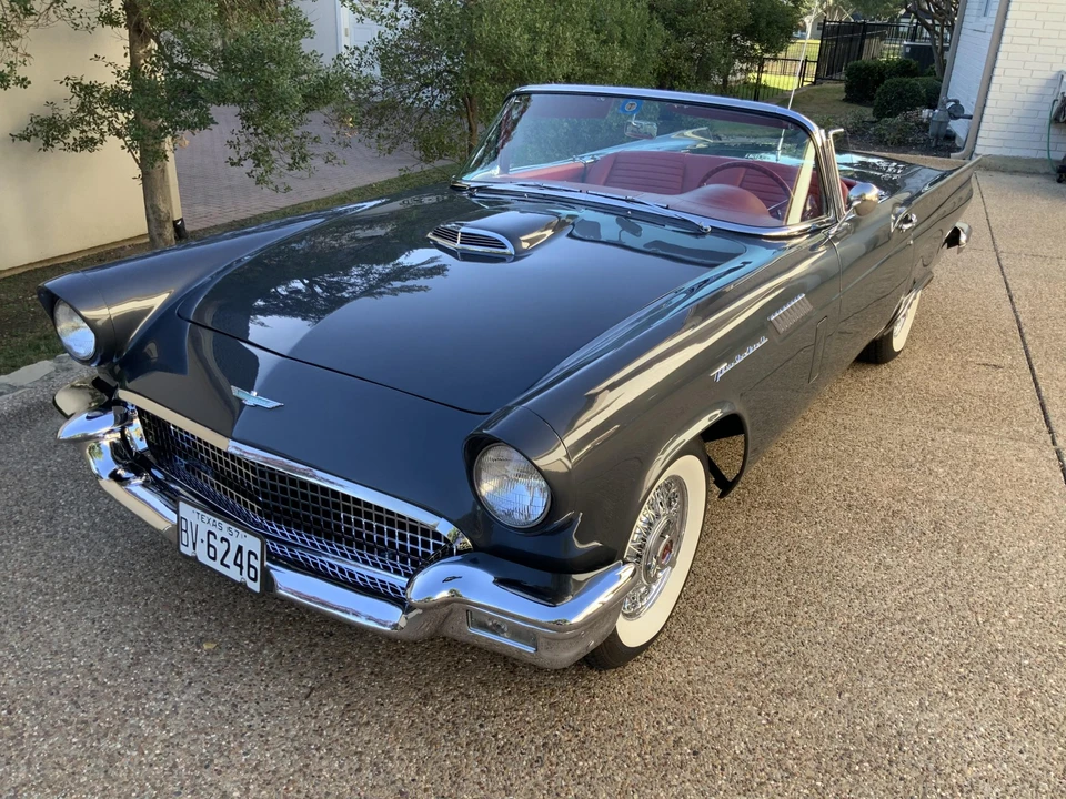 1957 Ford Thunderbird 1st Gen - Image 17 of 31