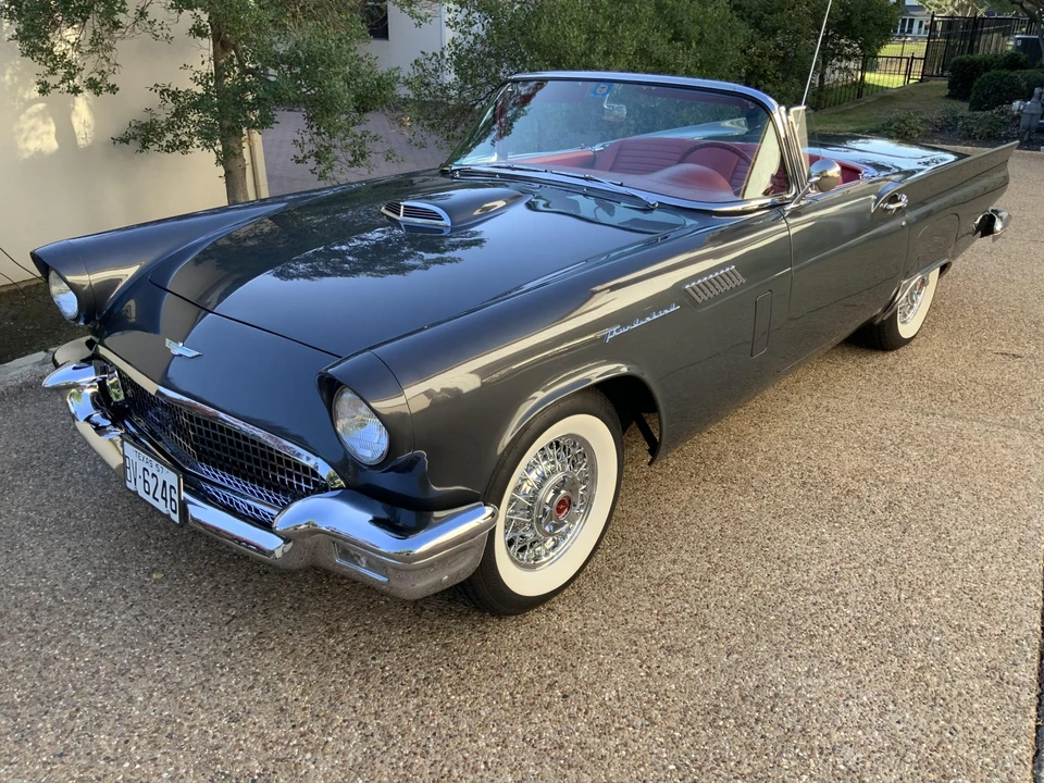1957 Ford Thunderbird 1st Gen - Image 19 of 31