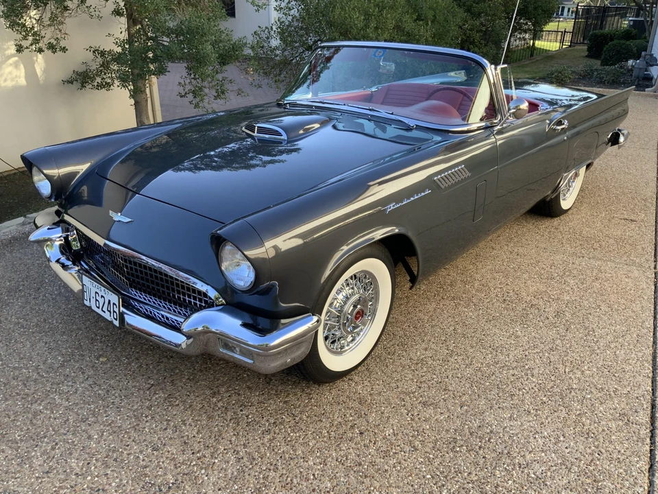 1957 Ford Thunderbird 1st Gen - Image 18 of 31