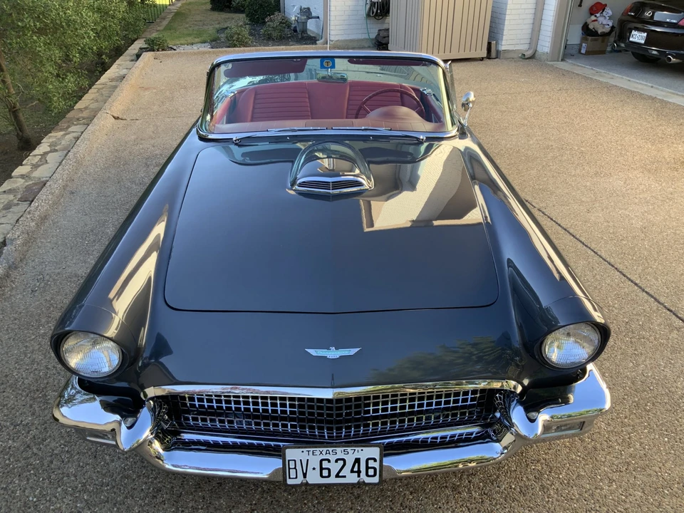 1957 Ford Thunderbird 1st Gen - Image 28 of 31