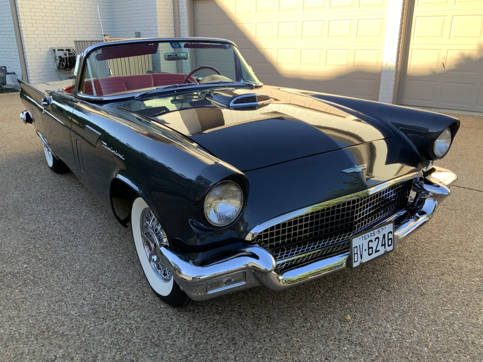 1957 Ford Thunderbird 1st Gen - Image 26 of 31