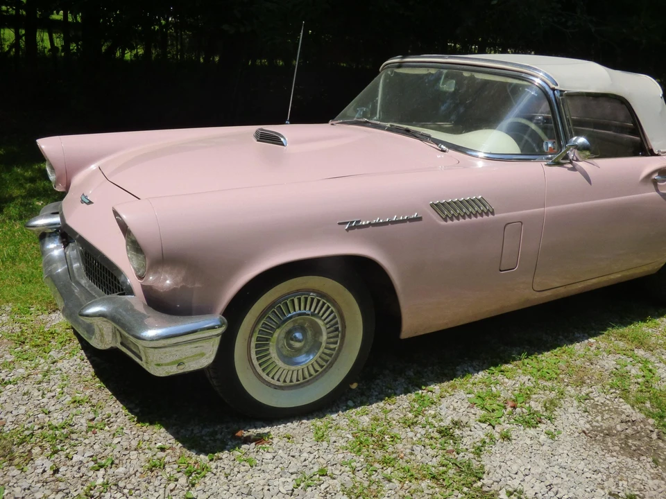 1957 Ford Thunderbird 1st Gen - Image 11 of 31