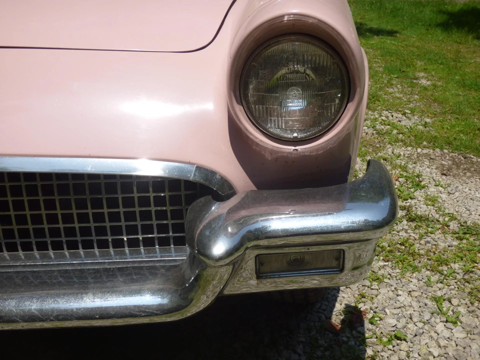 1957 Ford Thunderbird 1st Gen - Image 30 of 31