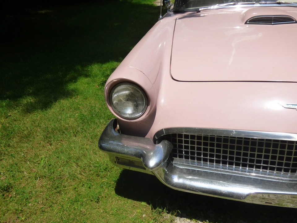 1957 Ford Thunderbird 1st Gen - Image 26 of 31