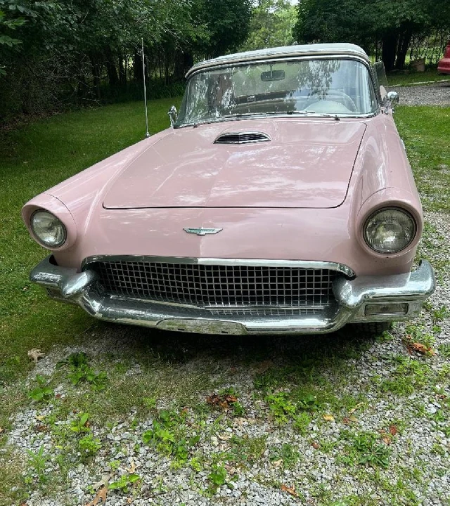 1957 Ford Thunderbird 1st Gen - Image 10 of 31