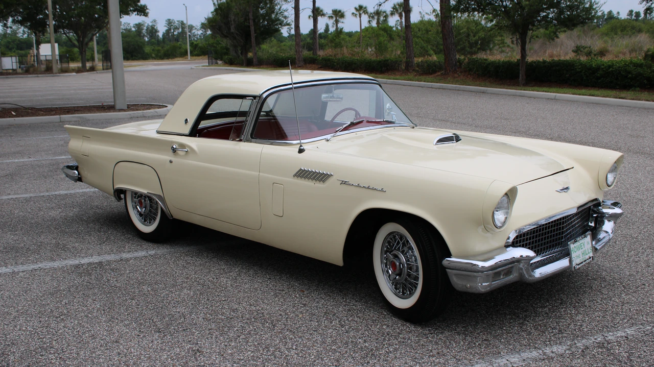 1957 Ford Thunderbird 1st Gen - Image 4 of 31