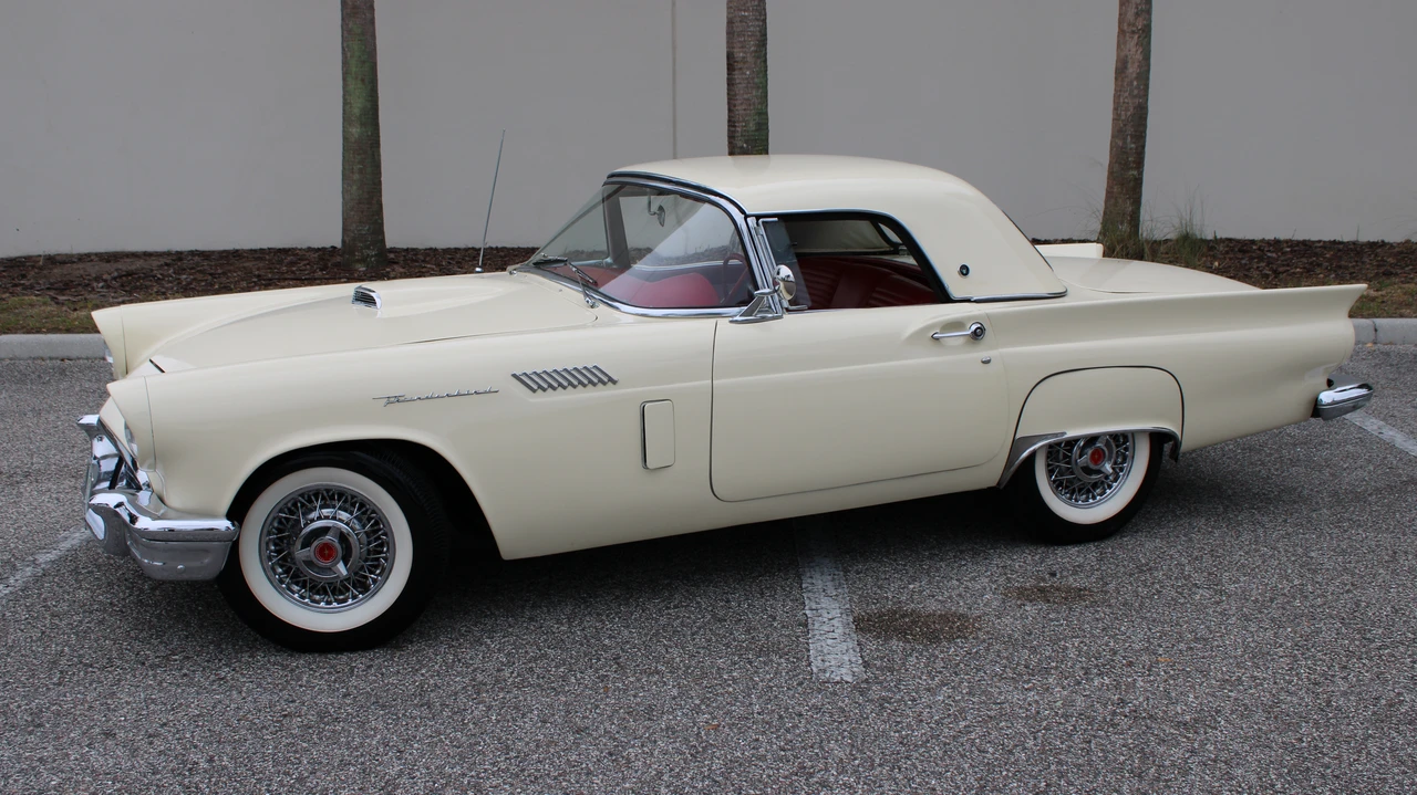 1957 Ford Thunderbird 1st Gen - Image 5 of 31