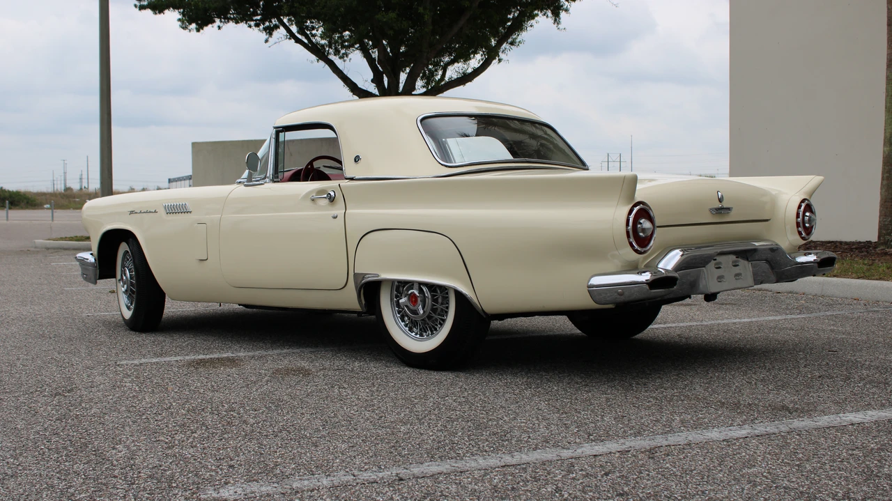 1957 Ford Thunderbird 1st Gen - Image 11 of 31