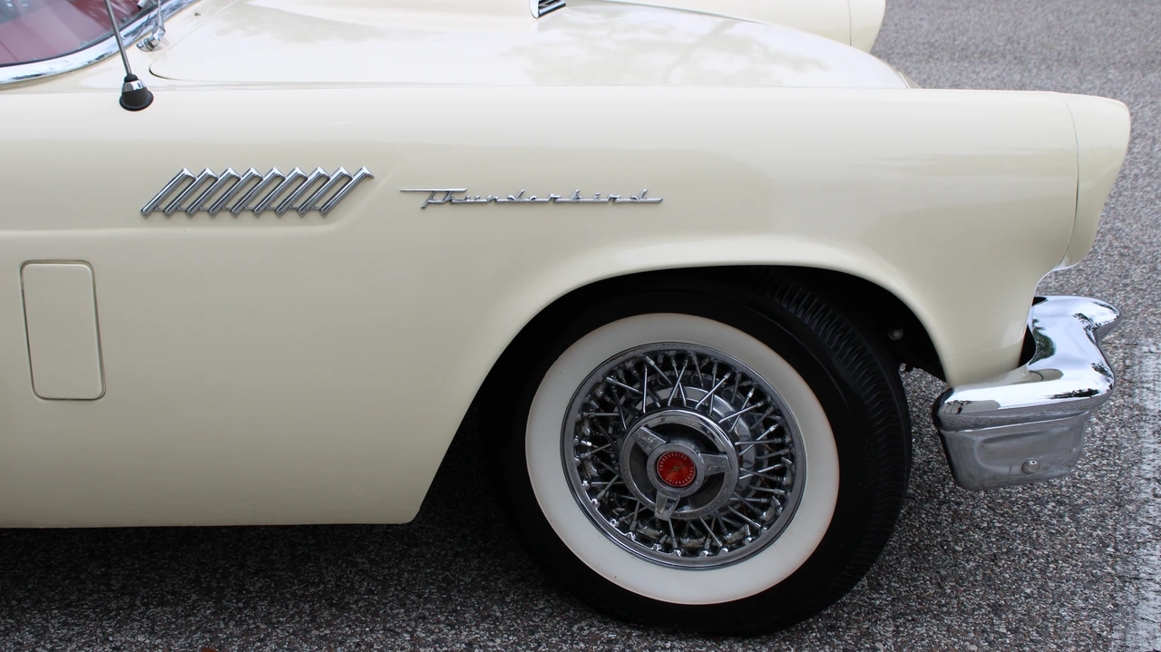 1957 Ford Thunderbird 1st Gen - Image 30 of 31